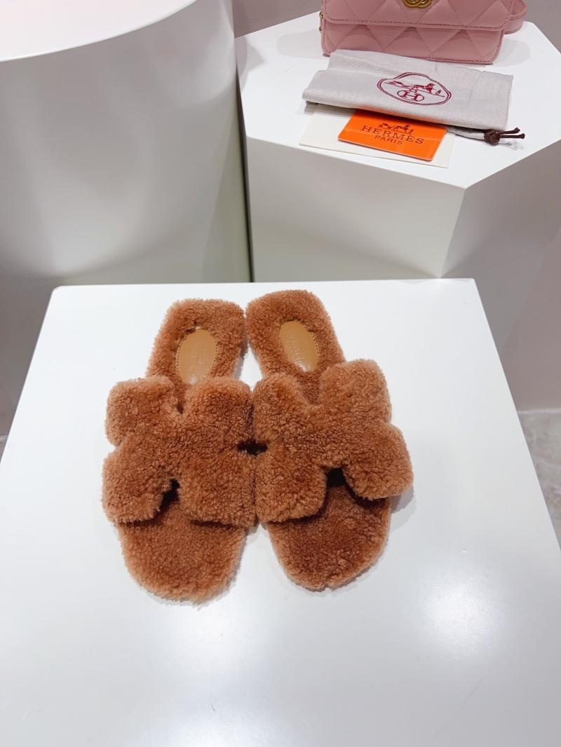 Hermes Slippers